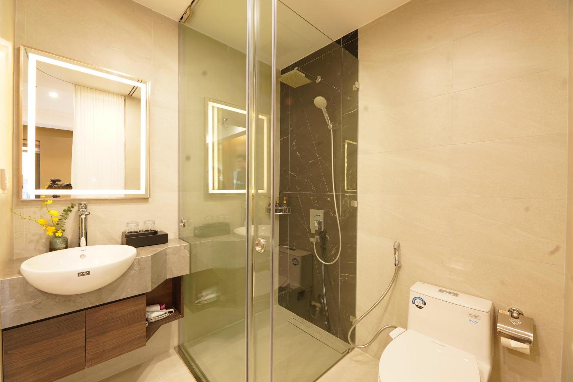 Gilson Hanoi Hotel Exterior photo